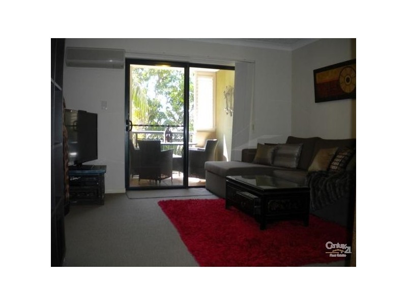 38 Petrel Avenue, Mermaid Beach QLD 4218