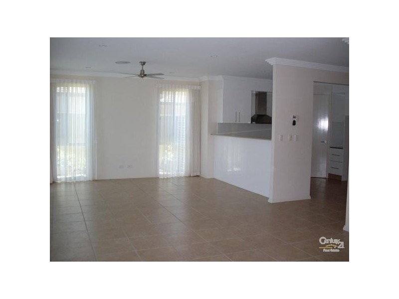 7410 Ellensbrook Drive, Hope Island QLD 4212