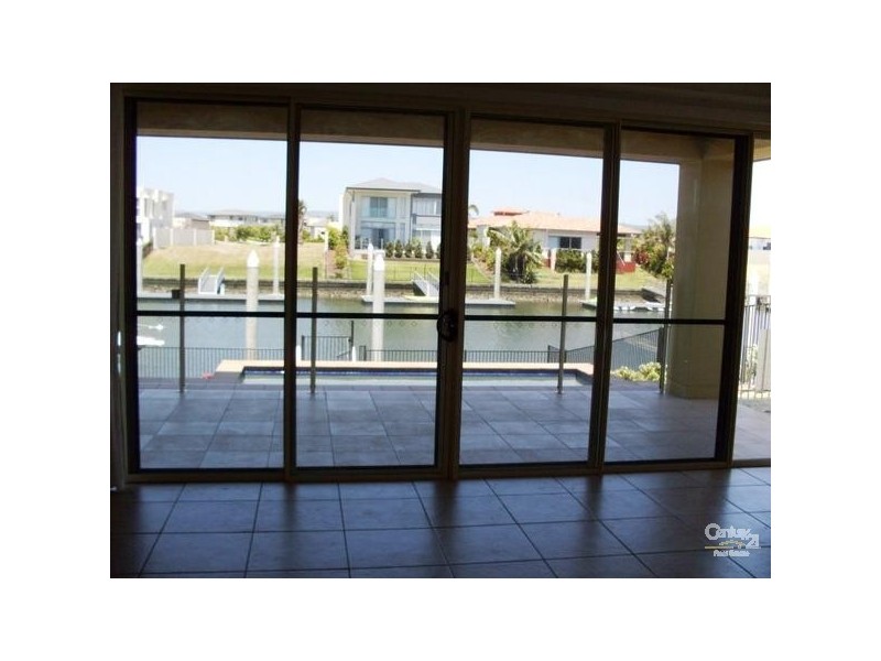 7410 Ellensbrook Drive, Hope Island QLD 4212