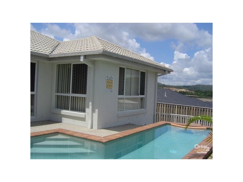 20 Taske Rise, Pacific Pines QLD 4211