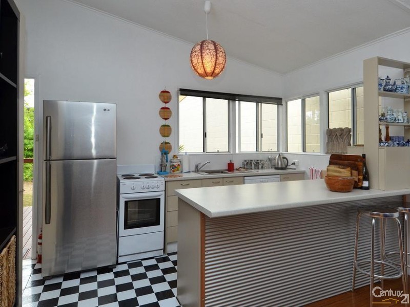 7 Glenelg Avenue, Mermaid Beach QLD 4218