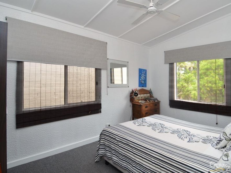 7 Glenelg Avenue, Mermaid Beach QLD 4218