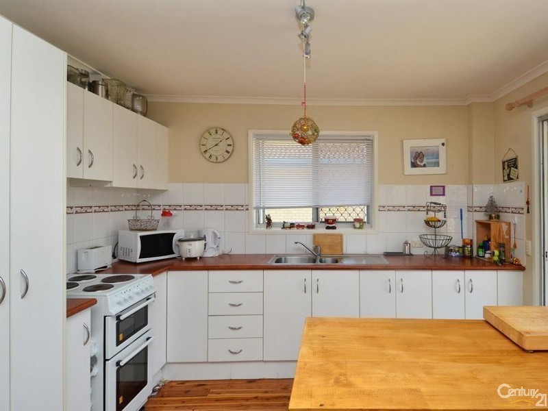 26 Dolphin Avenue, Mermaid Beach QLD 4218