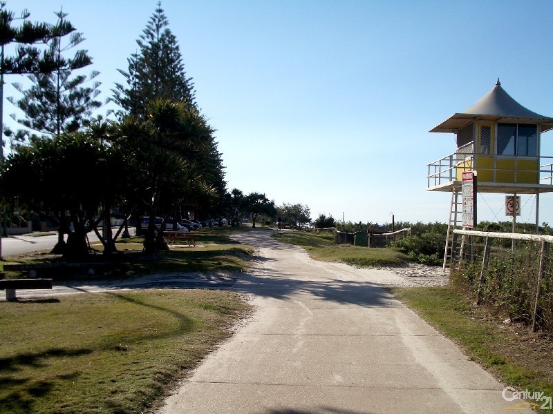 26 Dolphin Avenue, Mermaid Beach QLD 4218