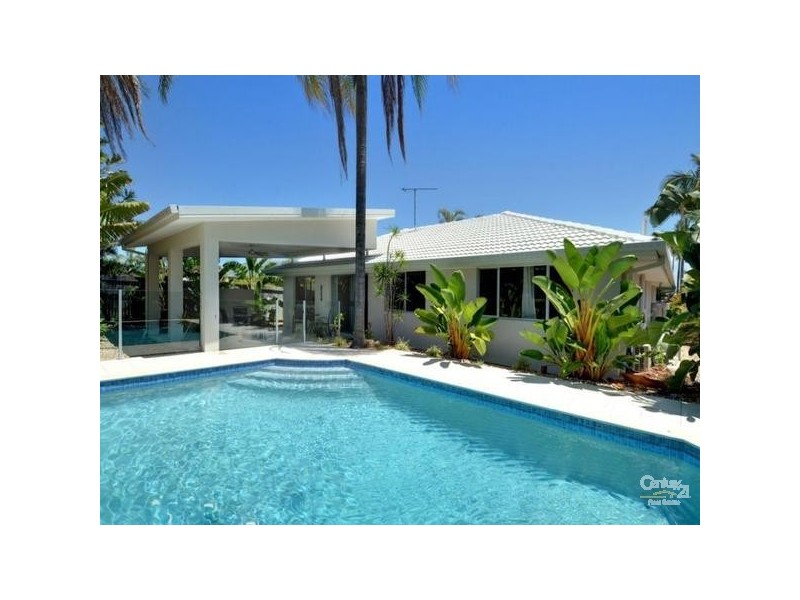 13 Grebe Place, Burleigh Waters QLD 4220
