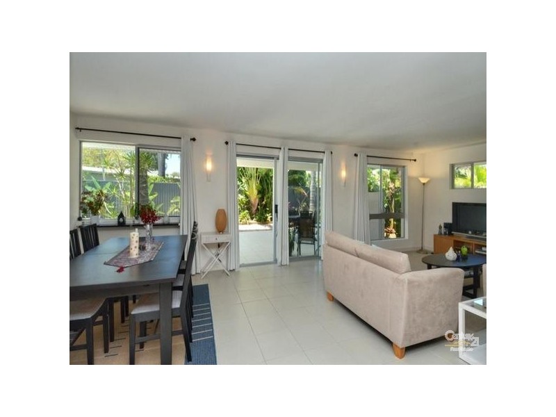 13 Grebe Place, Burleigh Waters QLD 4220