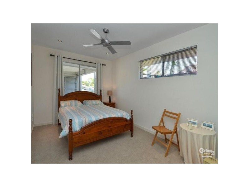 13 Grebe Place, Burleigh Waters QLD 4220