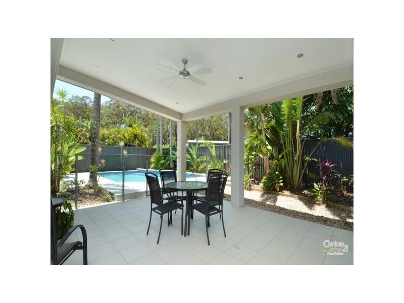 13 Grebe Place, Burleigh Waters QLD 4220