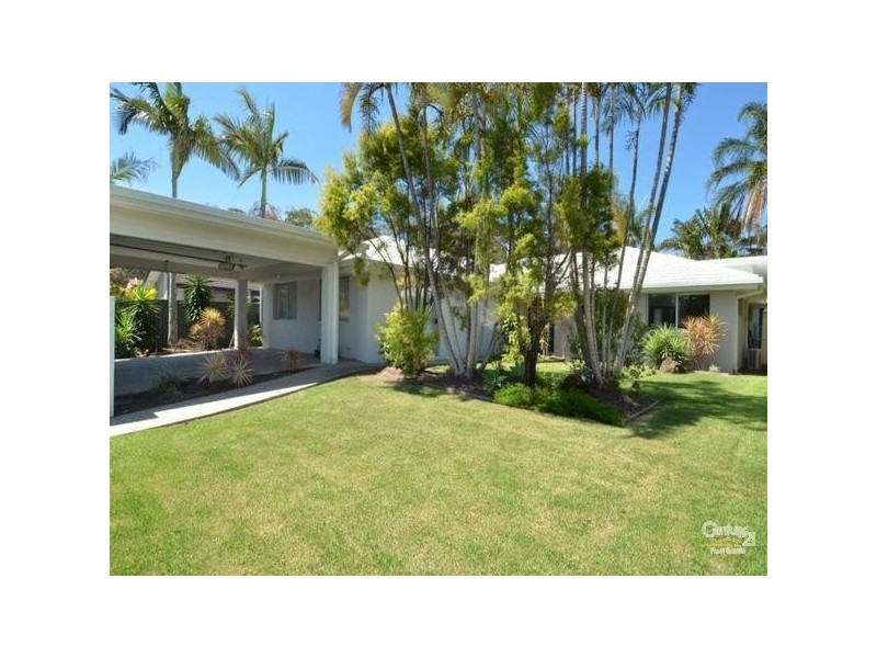 13 Grebe Place, Burleigh Waters QLD 4220