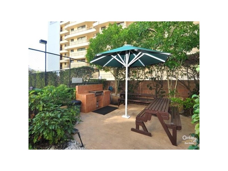 201/30 Surf Parade, Broadbeach QLD 4218