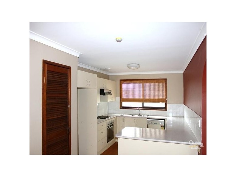 4 Rudder Court, Mermaid Waters QLD 4218