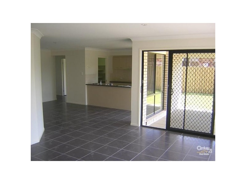 45 Buchanan Circuit, Pacific Pines QLD 4211