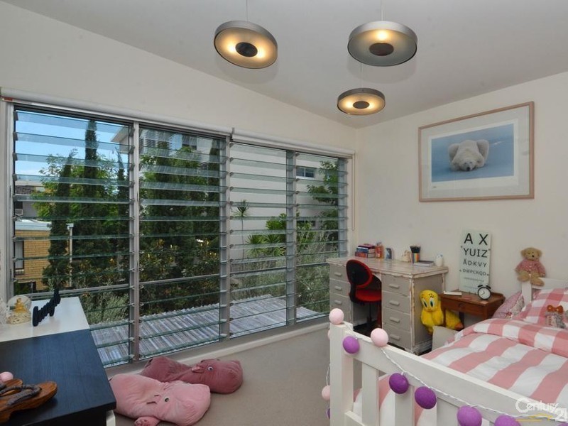 1/105 Dolphin Avenue, Mermaid Beach QLD 4218