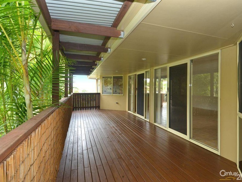 1 Pago Tce, Pacific Pines QLD 4211