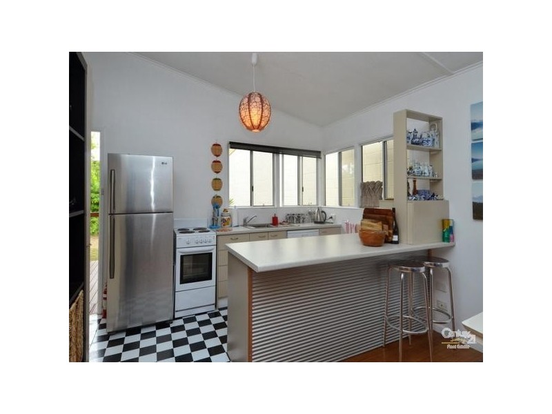 7 Glenelg Ave, Mermaid Beach QLD 4218