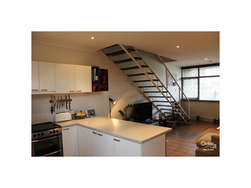 118 Old Burleigh Road, Broadbeach QLD 4218