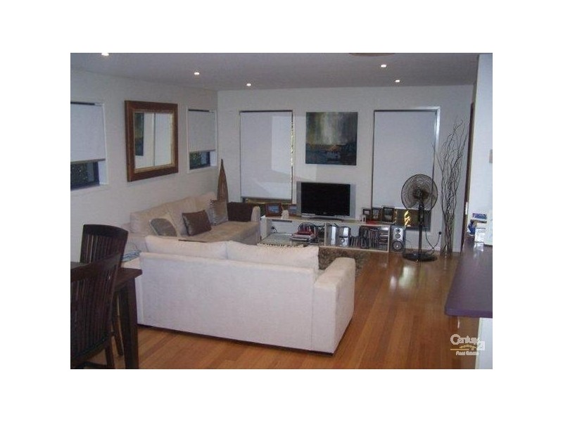 11  Stephens Street, Burleigh Heads QLD 4220