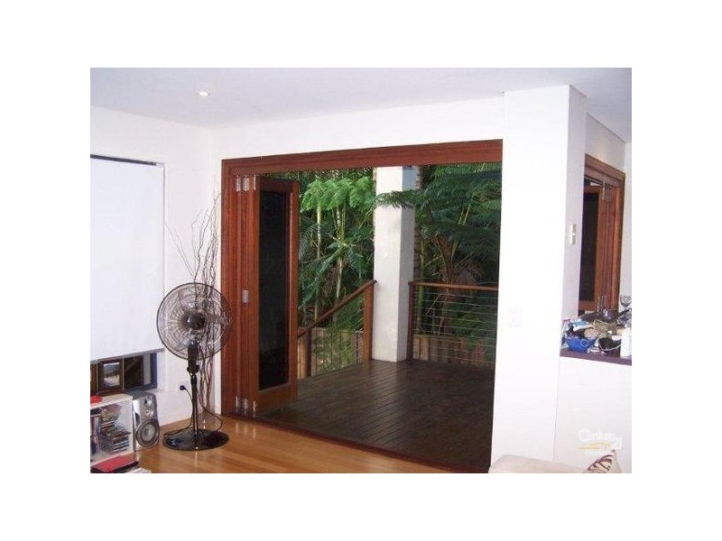 11  Stephens Street, Burleigh Heads QLD 4220