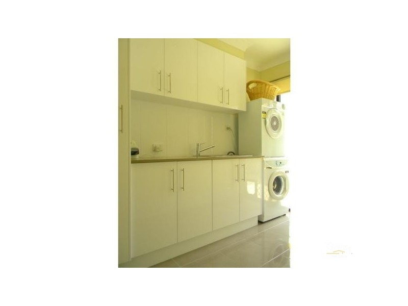 22 Bittern Way, Burleigh Waters QLD 4220