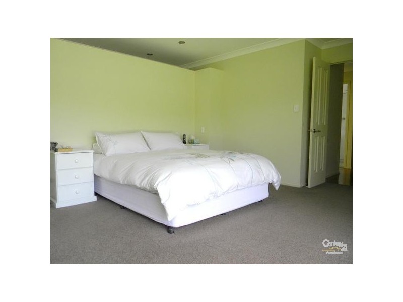 22 Bittern Way, Burleigh Waters QLD 4220