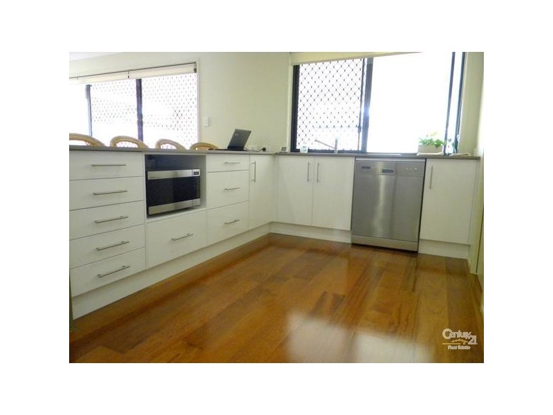 22 Bittern Way, Burleigh Waters QLD 4220