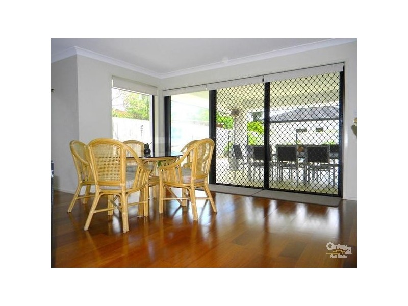 22 Bittern Way, Burleigh Waters QLD 4220