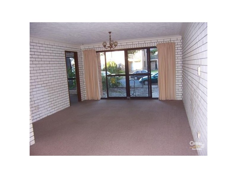 2/3 Christina Court, Mermaid Waters QLD 4218