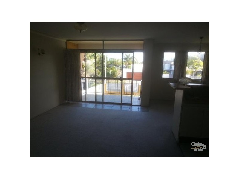 3/6 Oceanic Drive, Mermaid Waters QLD 4218