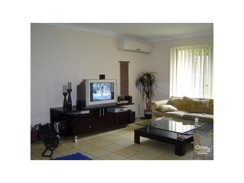 13 Rarotonga Rise, Pacific Pines QLD 4211