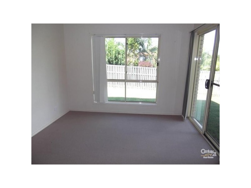 13 Rarotonga Rise, Pacific Pines QLD 4211