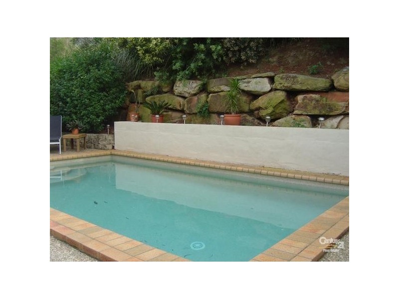 6 Mapleton Circuit, Robina QLD 4226