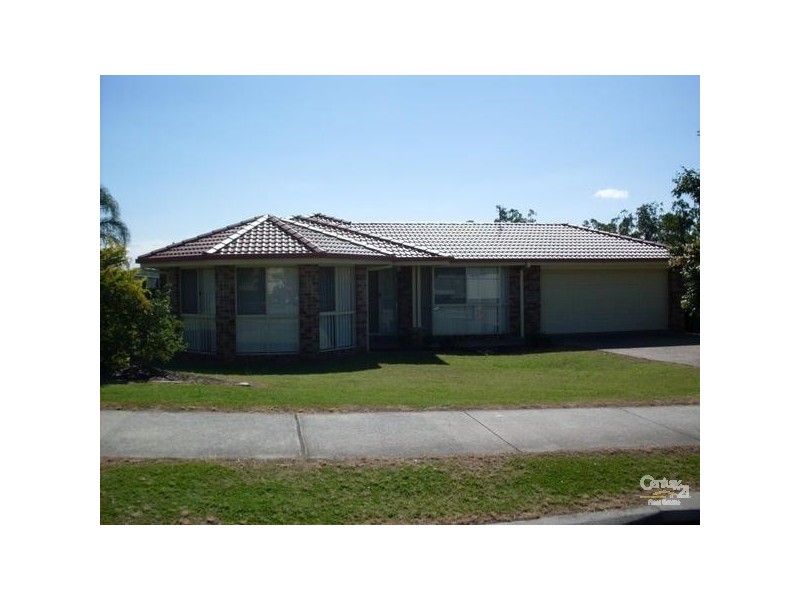 30 Manra Way, Pacific Pines QLD 4211
