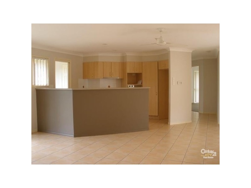 30 Manra Way, Pacific Pines QLD 4211