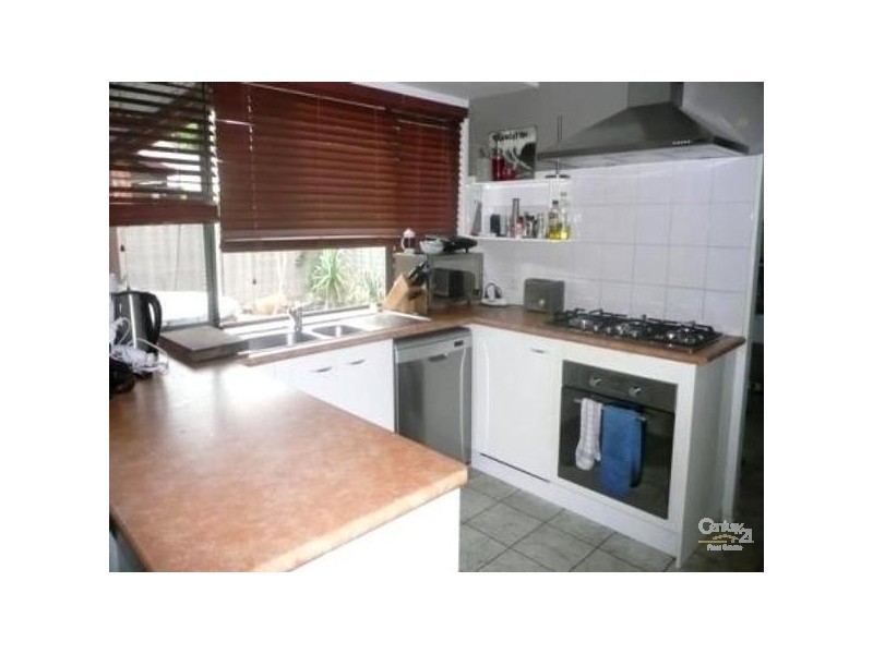 31 Lancelin Drive, Mermaid Waters QLD 4218