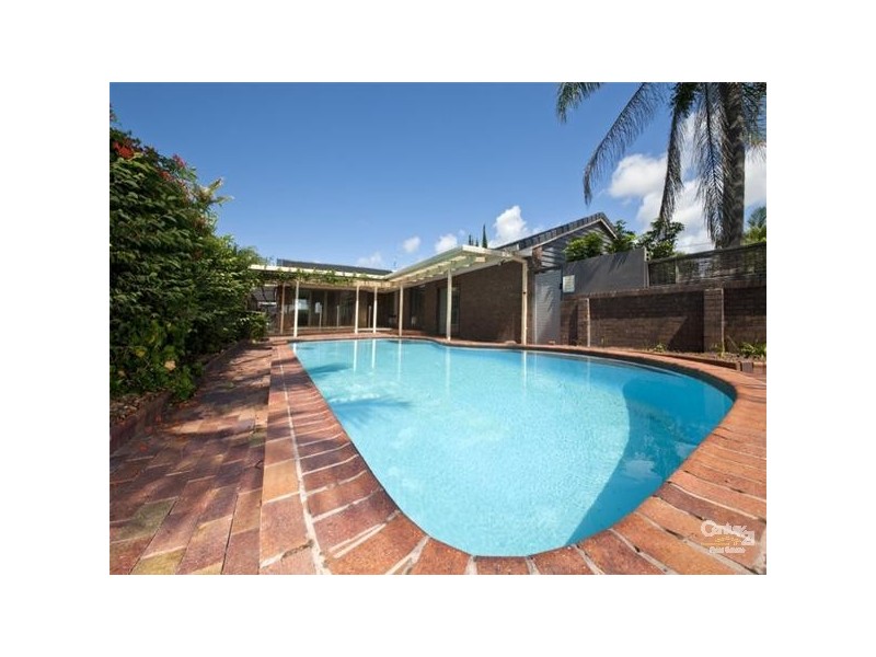 34 Merrimac Bvd, Broadbeach Waters QLD 4218