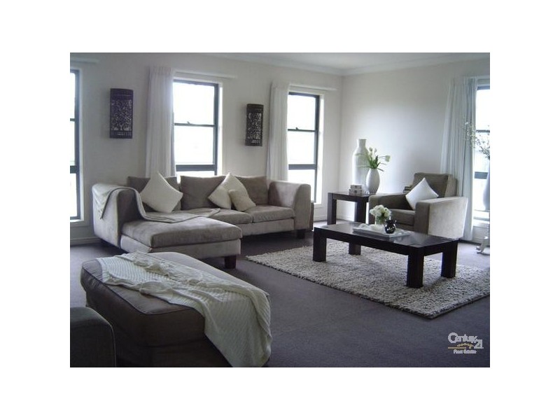 7 Northpoint Close, Robina QLD 4226