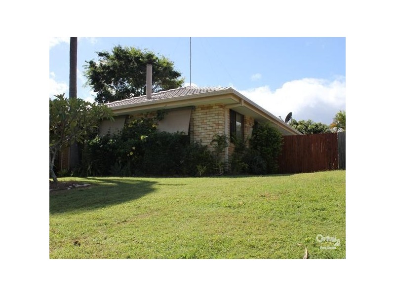 24 Wayfarer Avenue, Mermaid Waters QLD 4218