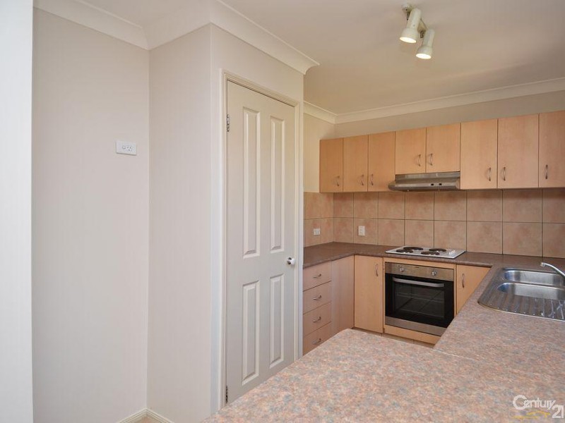 40 Tussock Crescent, Elanora QLD 4221