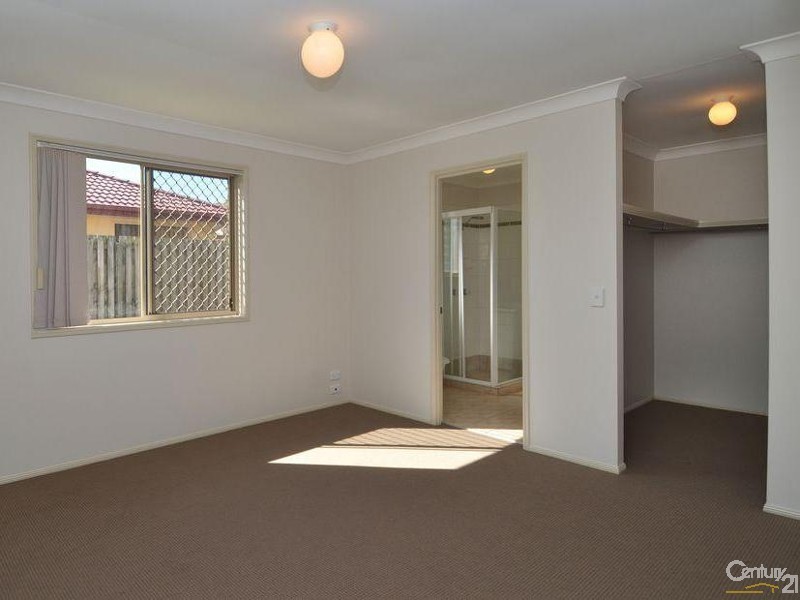 40 Tussock Crescent, Elanora QLD 4221