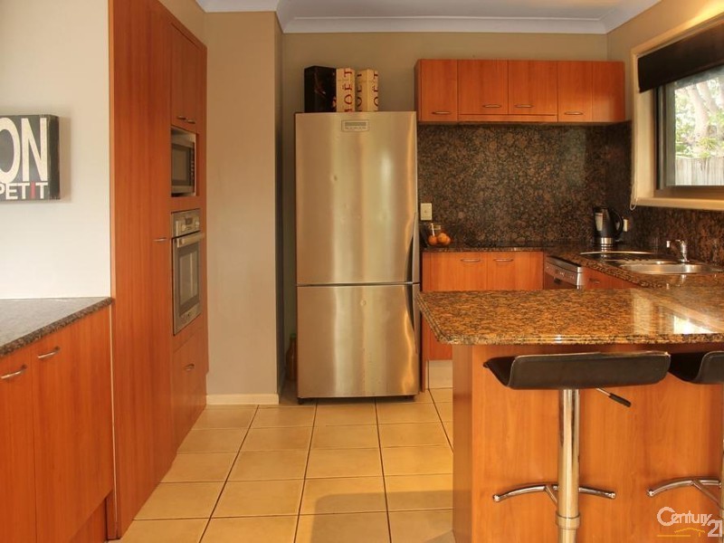 132 Markeri Street, Mermaid Waters QLD 4218