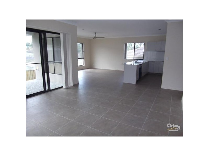 7 Treecreeper Crescent, Upper Coomera QLD 4209