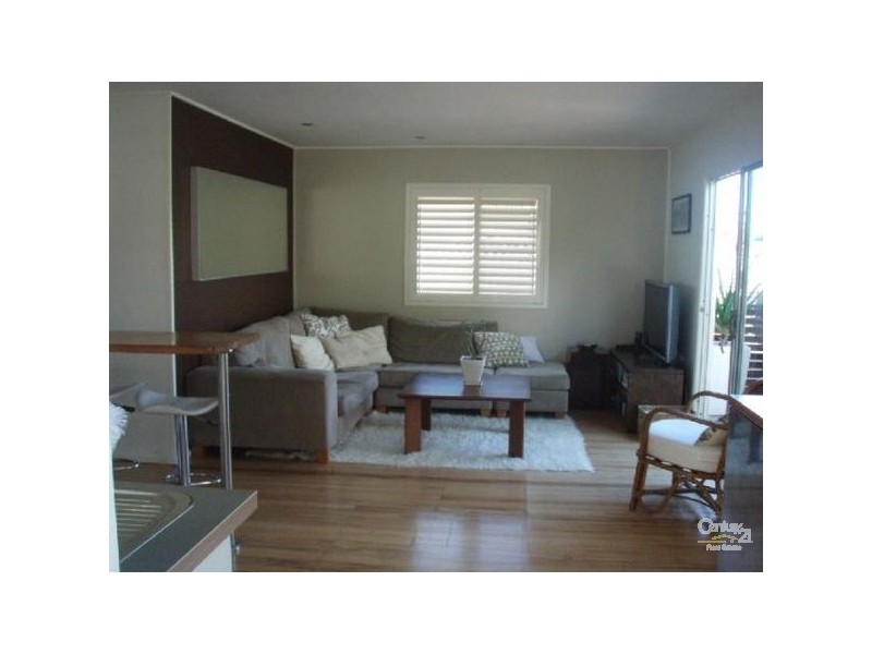 13 Bardon Avenue, Miami QLD 4220