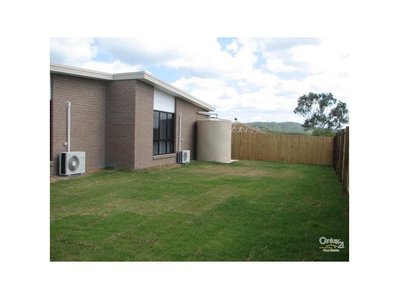 12 Edgeware Road, Pimpama QLD 4209