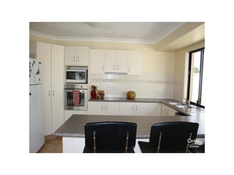 7 Golden Bear Drive, Arundel QLD 4214