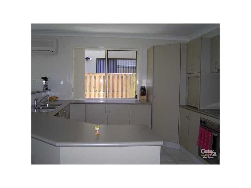 23  Stockdale Street, Pacific Pines QLD 4211