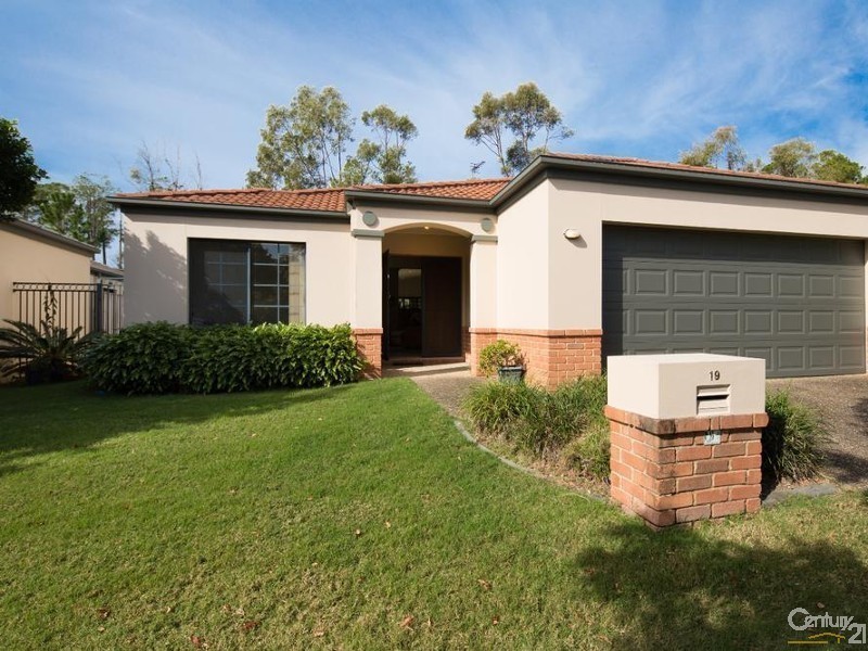 19 Dunstan Drive, Robina QLD 4226