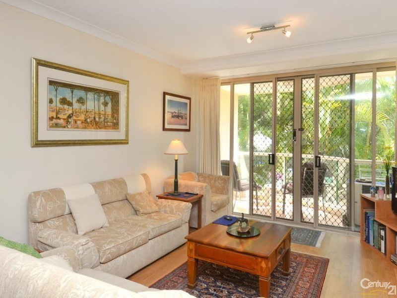 43/15 Santa Monica Road, Miami QLD 4220