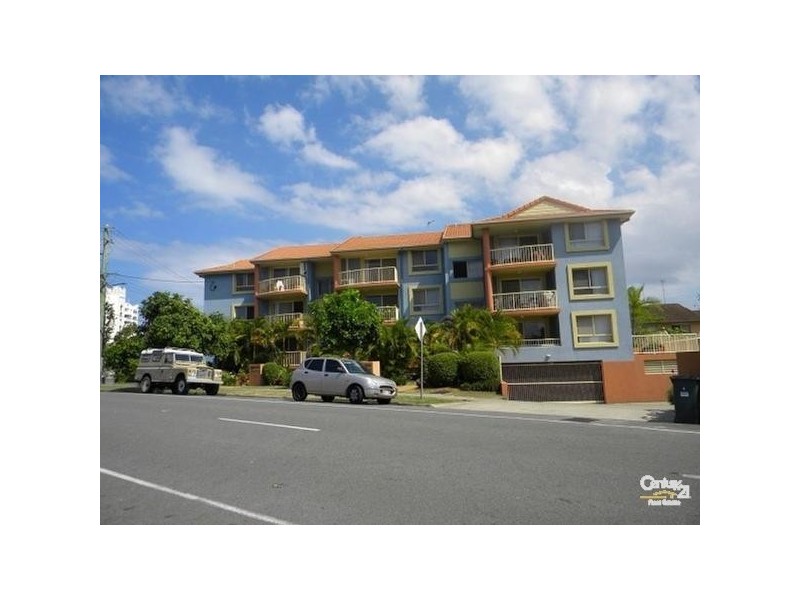 8/2-4 Mountainview Avenue, Miami QLD 4220