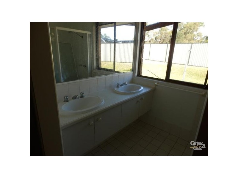 2 Watford Court, Molendinar QLD 4214