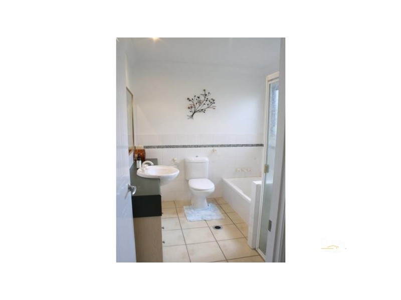 13 Meadowbank Drive, Upper Coomera QLD 4209